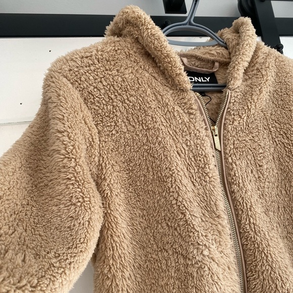 ONLY Faux Fuzz Zip Up Jacket - Picture 4 of 6
